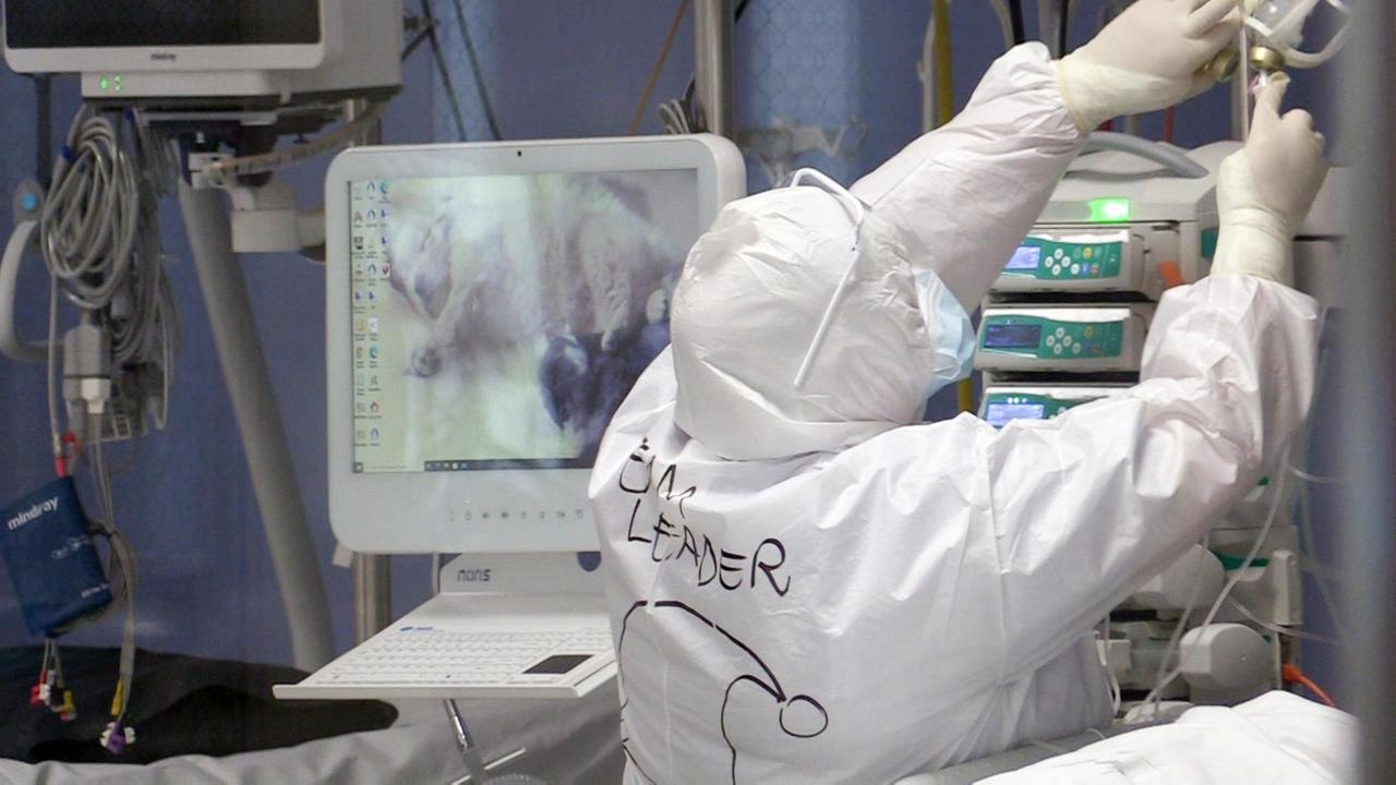 Modena Hub di terapia intensiva nuovo di zecca e già allagato, Muzzarelli tuona: «Chi ha sbagliato paghi»