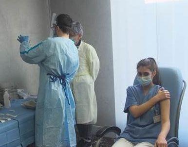 La pneumologa e l’addetta ai tamponi V-Day ferrarese a Treviso e in Romagna