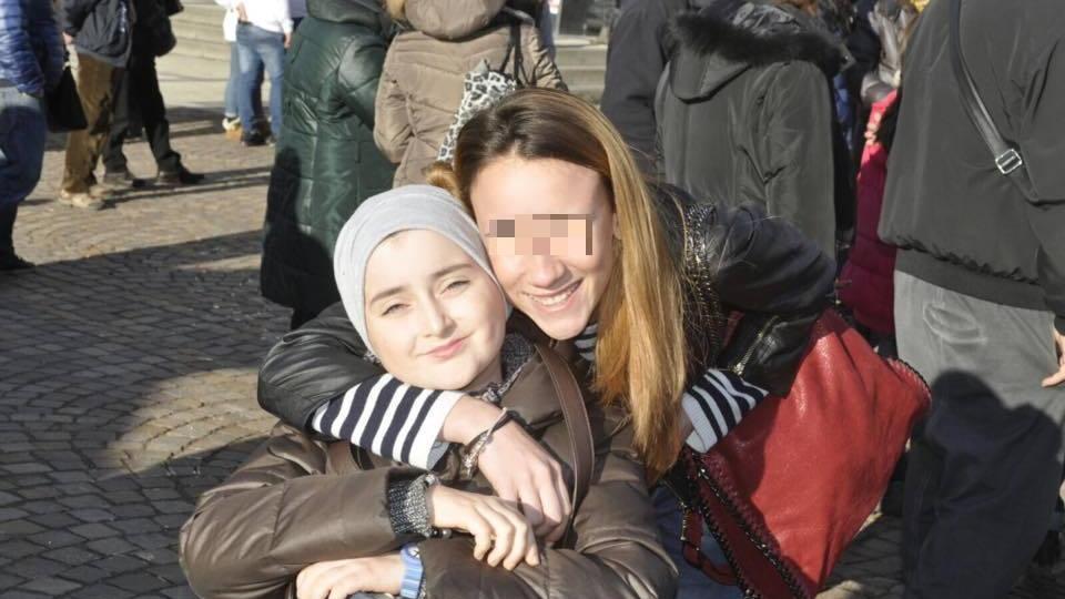 Camilla Fontana insieme a un'amica