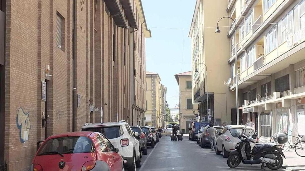 Il diktat del sindaco: stop alla vendita degli alcolici nei supermercati di Corso Italia