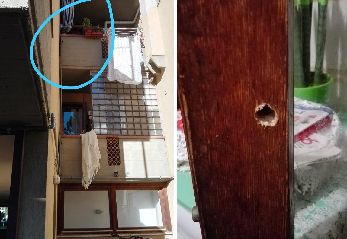 A destra il terrazzo al secondo piano dove il ladro si è arrampicato per entrare in casa e, a destra, il foro fatto con un trapano a mano nella porta
