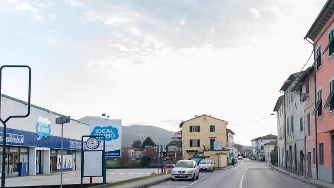 Anche i comitati contro il senso unico sul viale di San Concordio: "Il problema è il rumore"