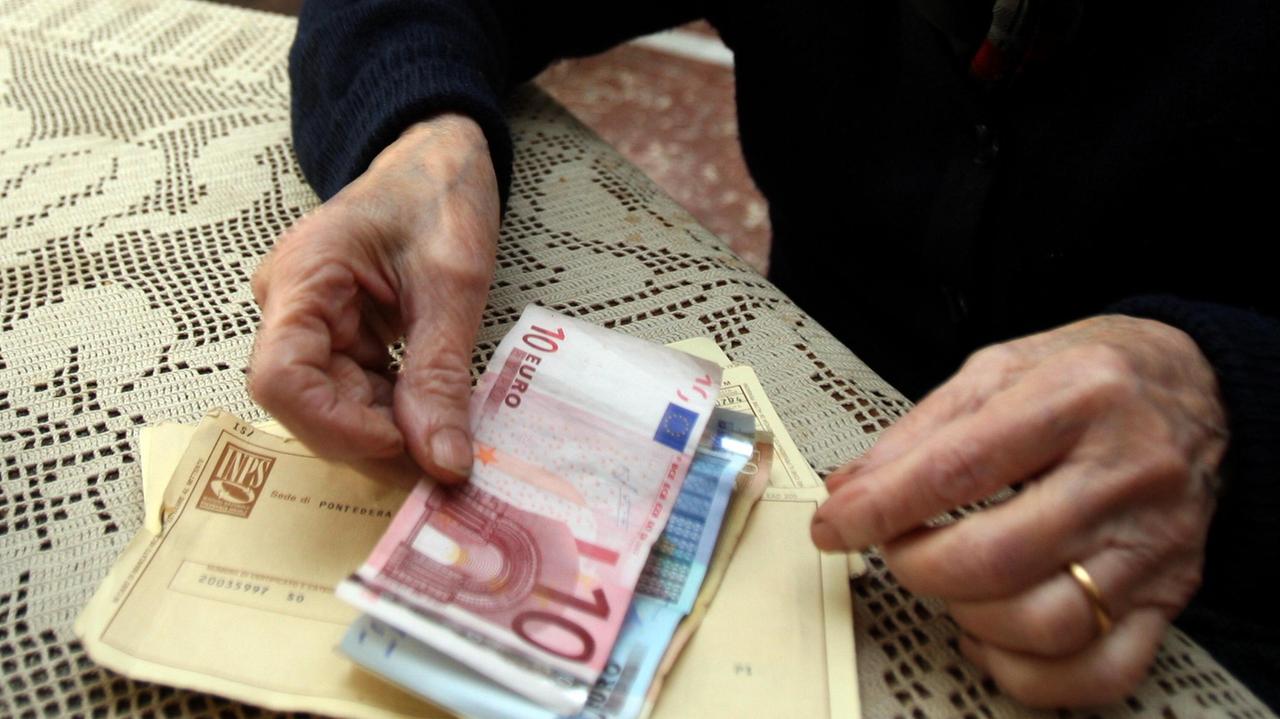 Pensioni, l’aumento c'è ma si vede appena: da 10 a 25 euro in più