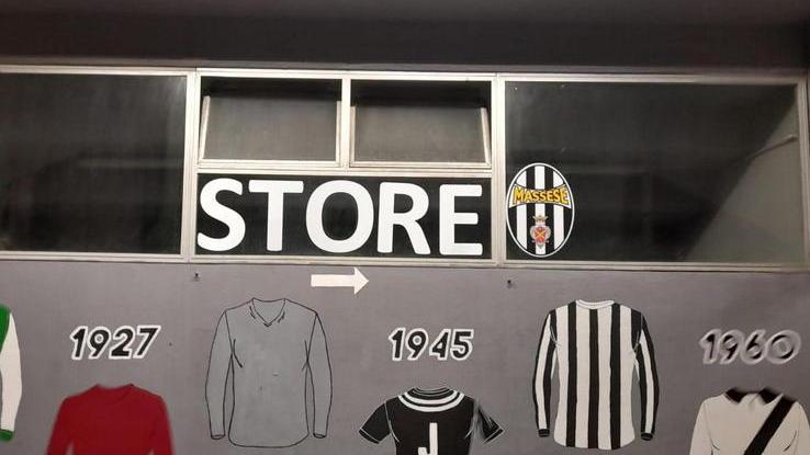 Store bianconero, parte del ricavato andrà all’Opa