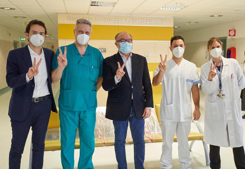 Dopo gli operatori sanitari toccherà agli ospiti delle Rsa