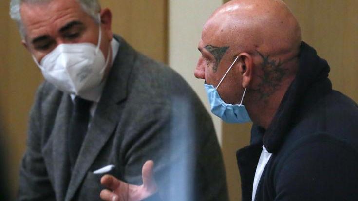 Gelosia, il 48enne vuole patteggiare Il ferito rifiuta l’offerta risarcitoria