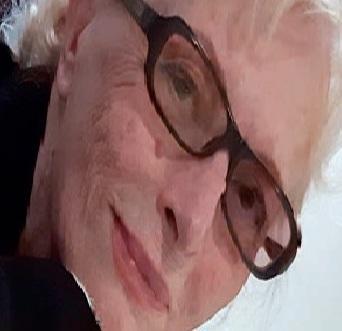 L’autrice: tra impegno sociale e scrittura