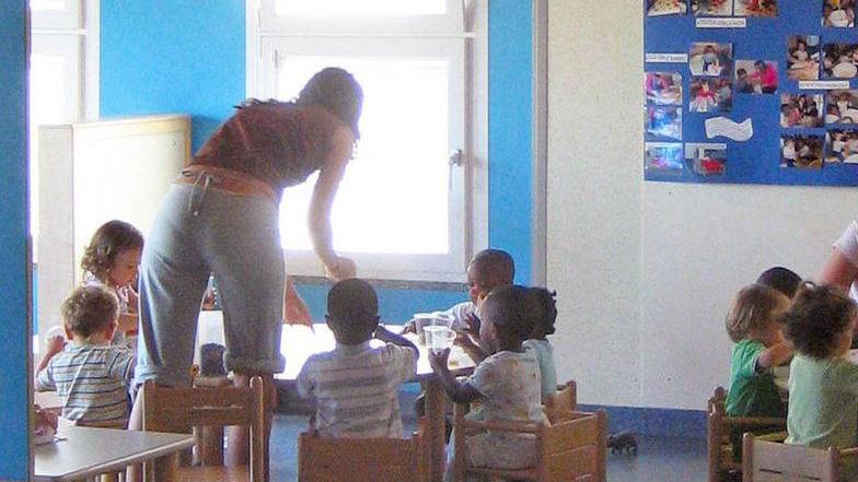 Il Comune assume a tempo pieno 10 nuove insegnanti per l’infanzia