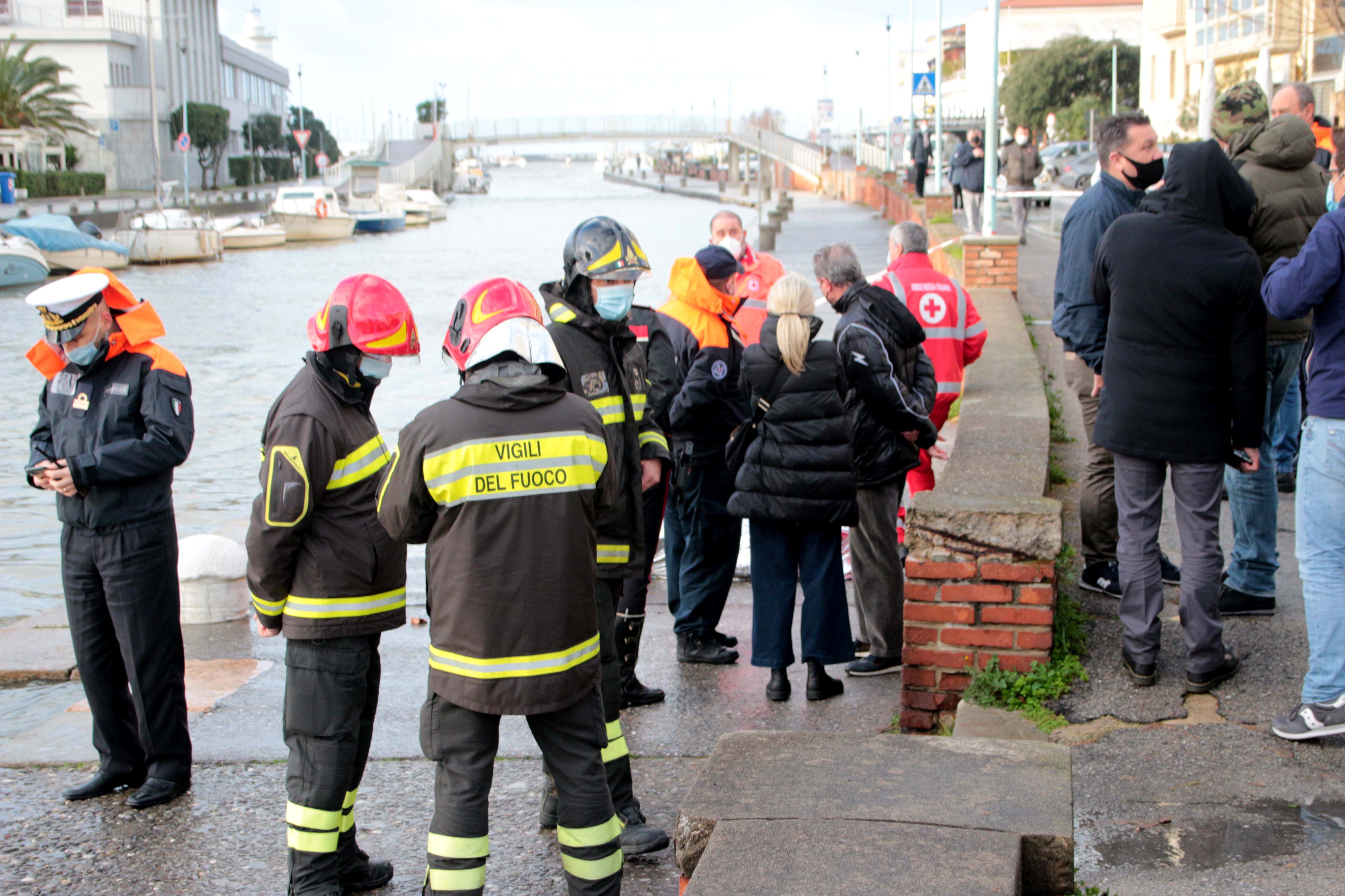 Trovato morto nel canale Burlamacca
