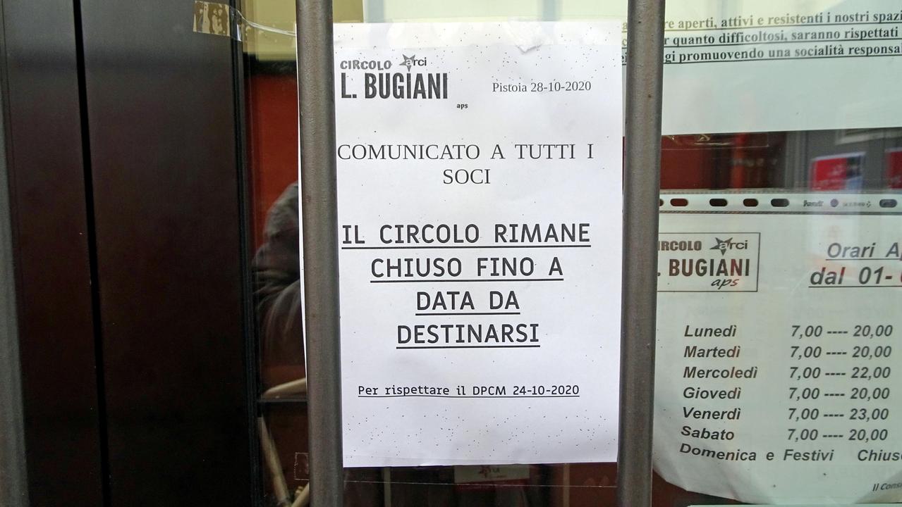 Ferrara. Circoli chiusi per le misure anti Covid: 500 euro a fondo perduto