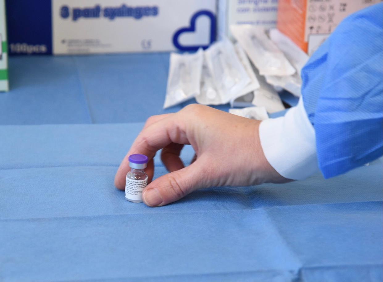 Caronavirus, il secondo carico di vaccini per la Sardegna slitta al 31 dicembre