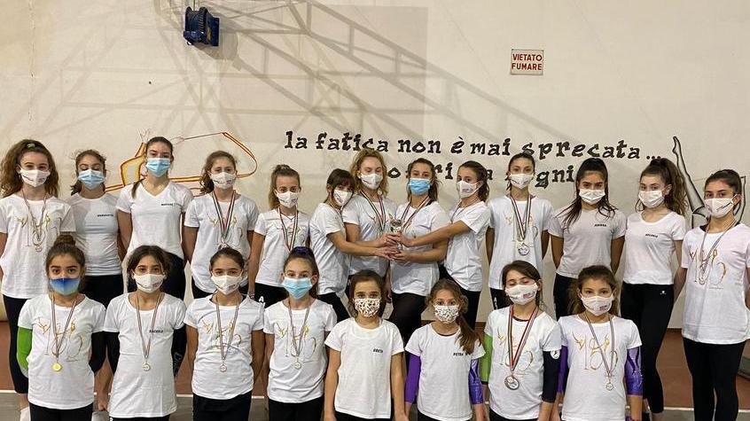 Giovani atlete superstar La Polisportiva Barbanella trionfa in trasferta a Rimini