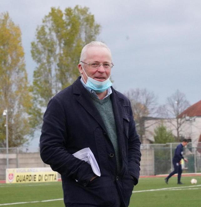 Pontedera: in arrivo un esterno destro, Faella ai saluti