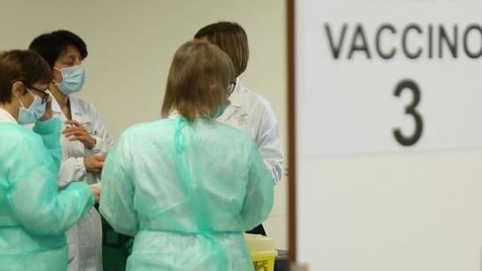 Vaccinazione, maxi ambulatorio alle Fiere I distretti ora sperano nel decentramento