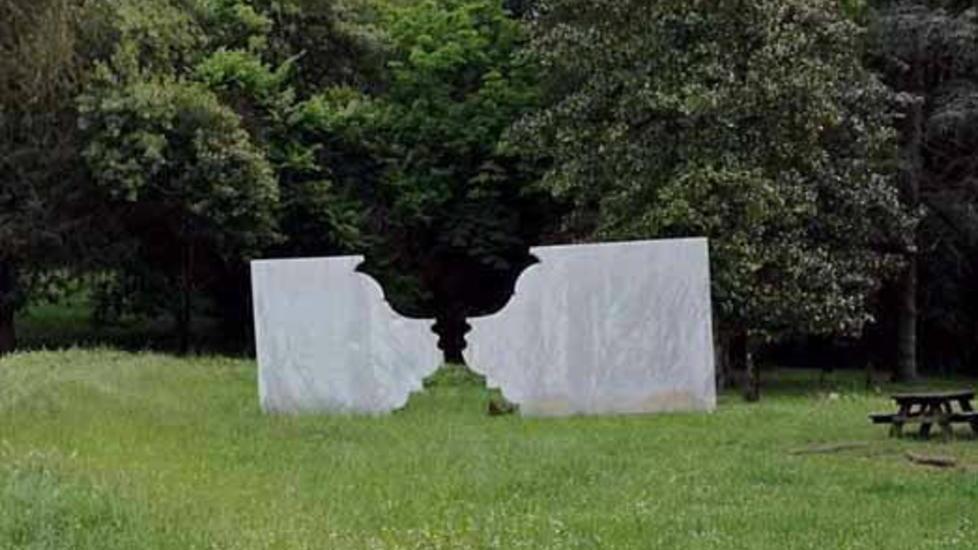 Un libro per raccontare la “grande” Biennale e le opere alla Padula
