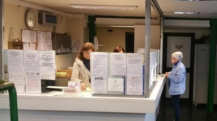 Bustine di gel igienizzante in omaggio per gli abbonati