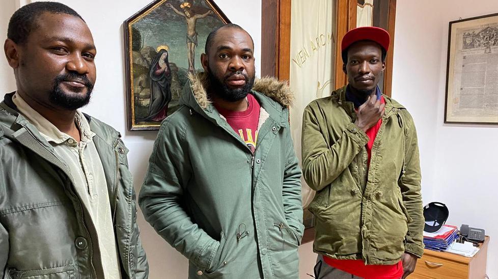 I tre cittadini nigeriani arrivati due anni fa a Certaldo e accolti dal Cas della Misericordia