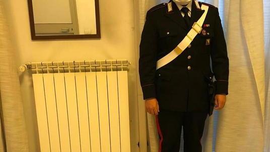 Marijuana e un fucile rubato nella casa dello spacciatore