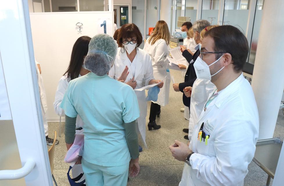 Il S. Anna assume vaccinatori L’Asl noleggia nove veicoli 