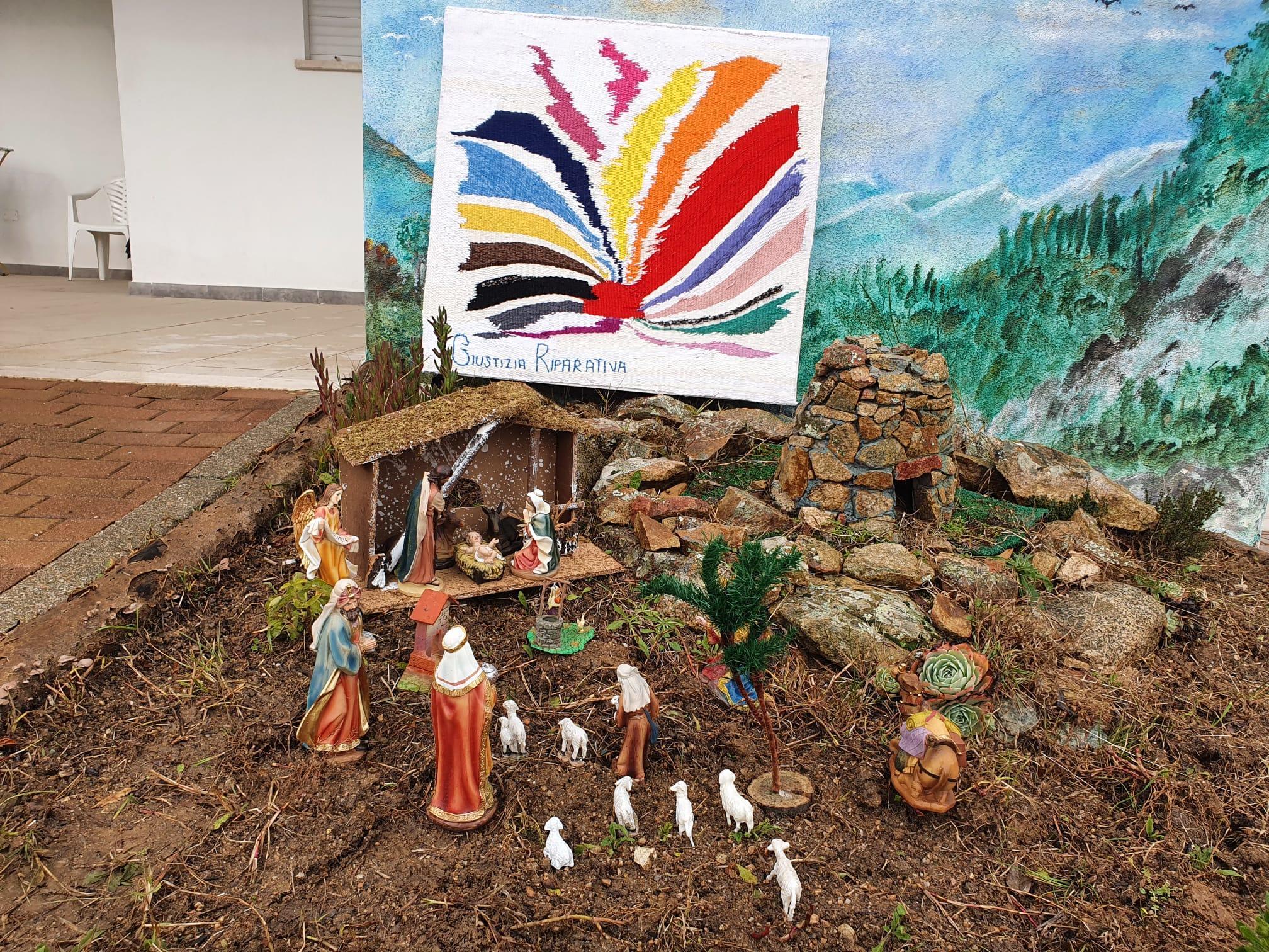 Il presepe allestito in via Cedrino a Nuoro