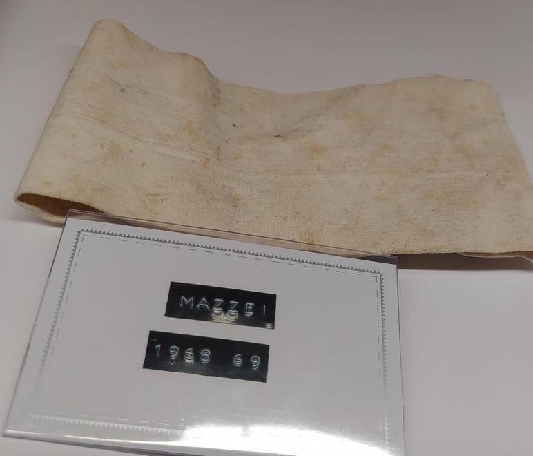 Un piccolo museo in casa per tramandare la passione per la storia della Lucchese 