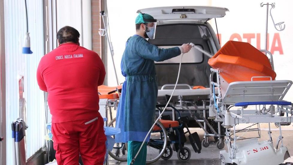 Nessuna vittima in 24 ore Tre contagiati sono gravi