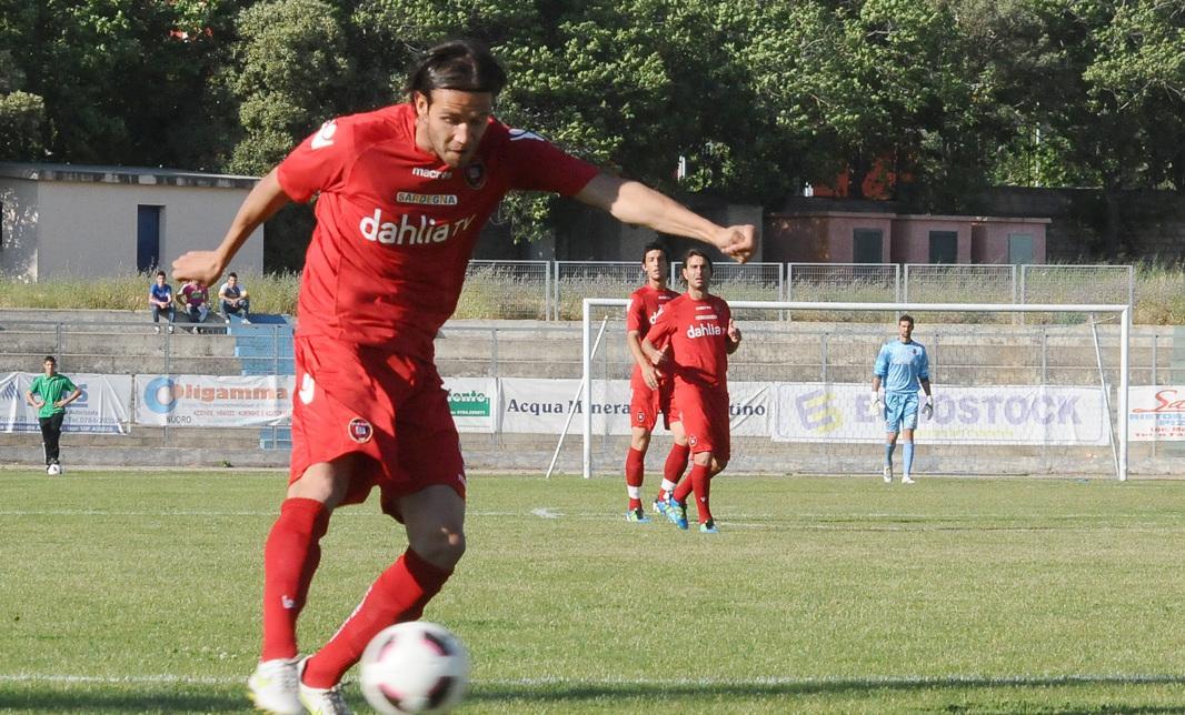 Acquafresca dice addio al calcio