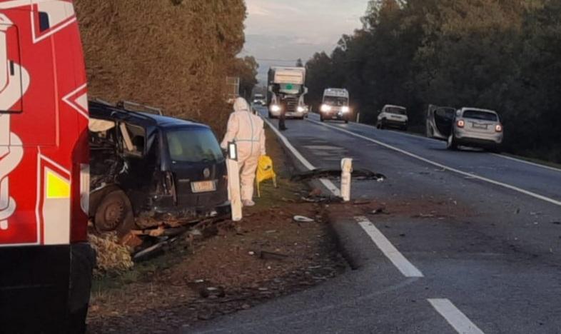Scontro tra due auto donna muore sul colpo 