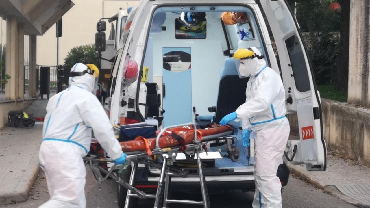 Nell’anno del Covid morti in aumento Sassari, novembre nero