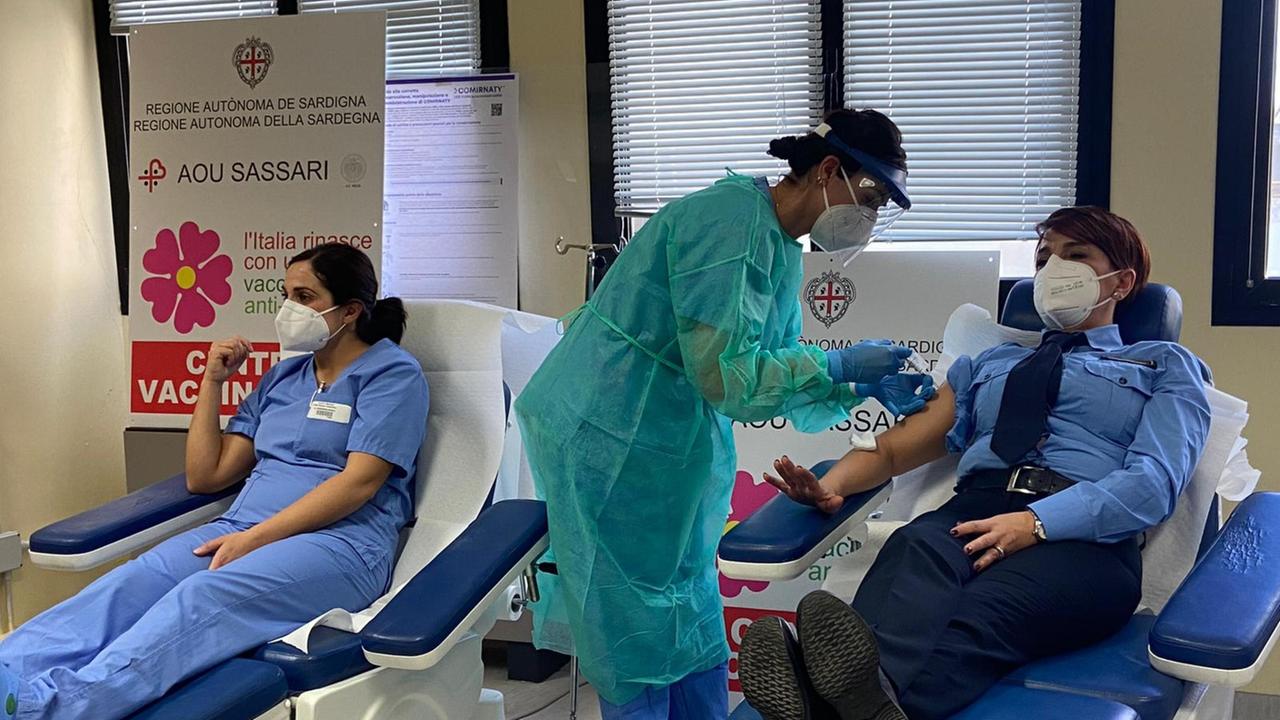 Le prime vaccinazioni a Sassari