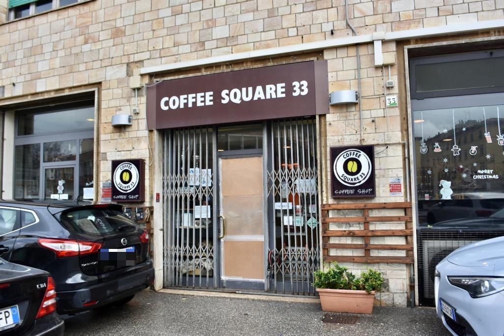 Il Coffee Squadre 33 danneggiato (foto Michele Silvestri)