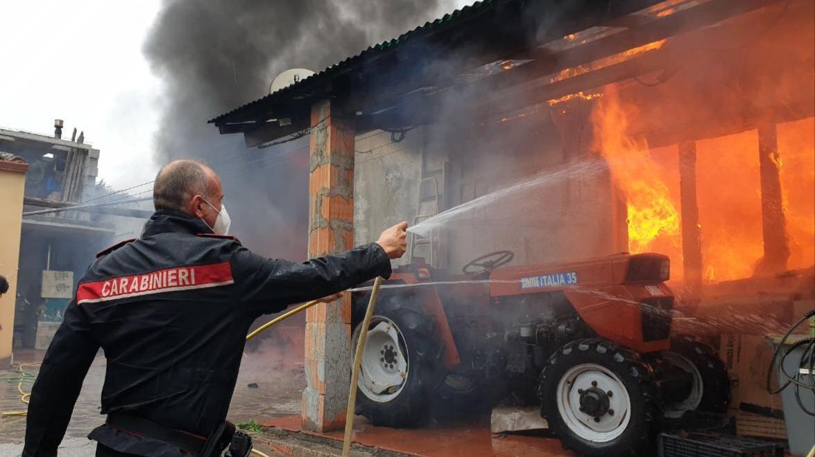 Villamar, abitazione in fiamme: in salvo nove persone