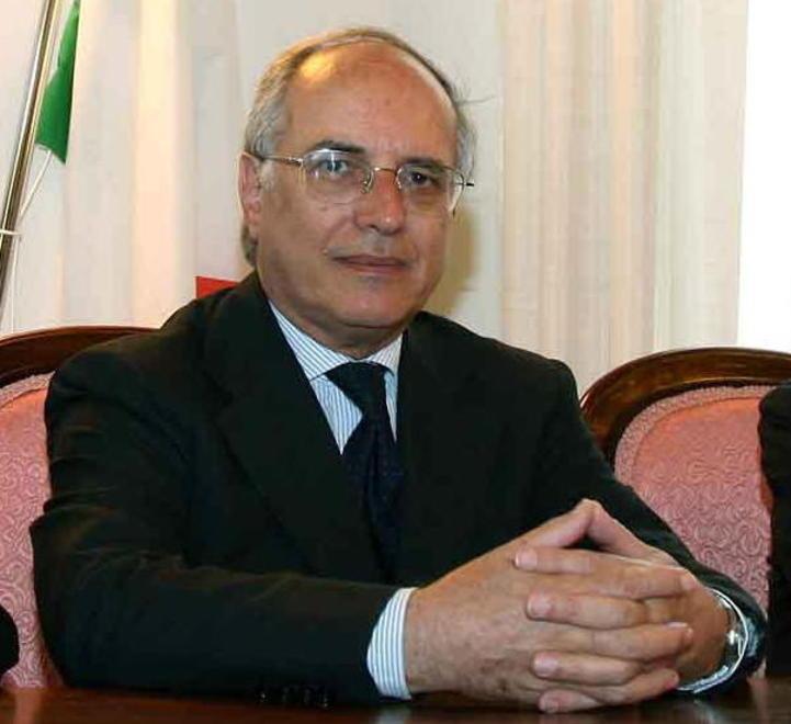 Vignola. Addio al notaio Cariani uomo della Fondazione e cultore dell’arte 