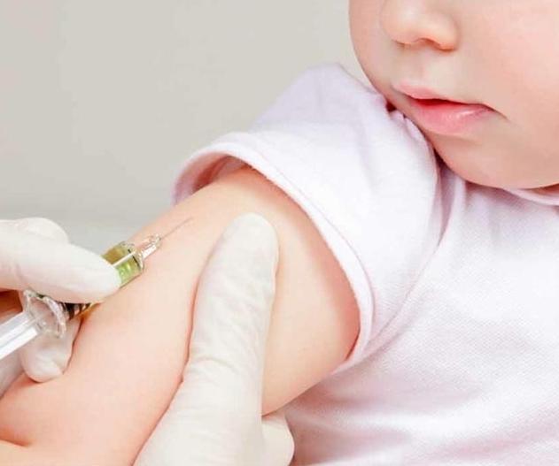 Ferrara, bambini più protetti contro l’influenza: vaccinazioni record 