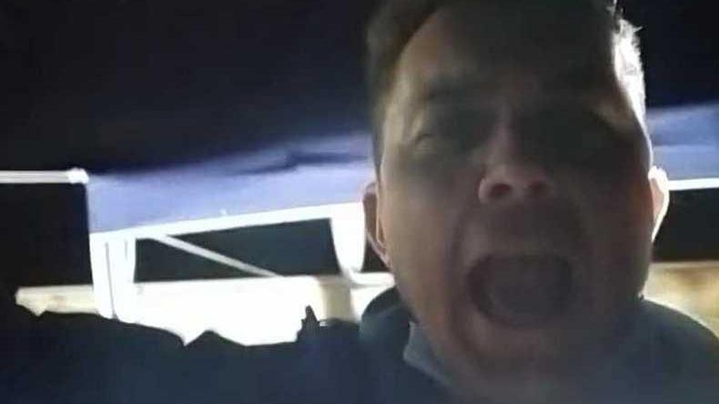 «Affacciatevi in terrazza facciamo festa insieme»: così l’ex assessore fa ballare il quartiere