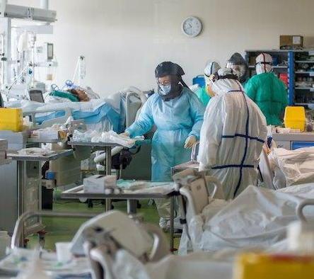 Una terapia intensiva per pazienti Covid (foto d’archivio)