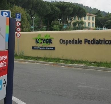 Preparano la cena con il braciere e restano intossicati dal monossido