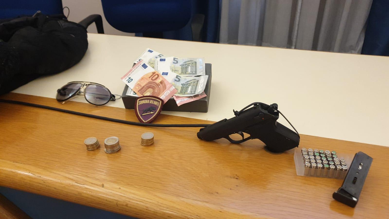 Doppio colpo alla farmacia di Ospizio, arrestato il rapinatore