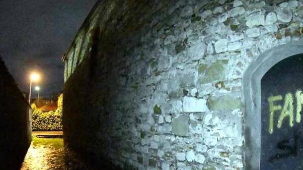 Massa, vandali blasfemi in azione alla chiesa di San Leonardo