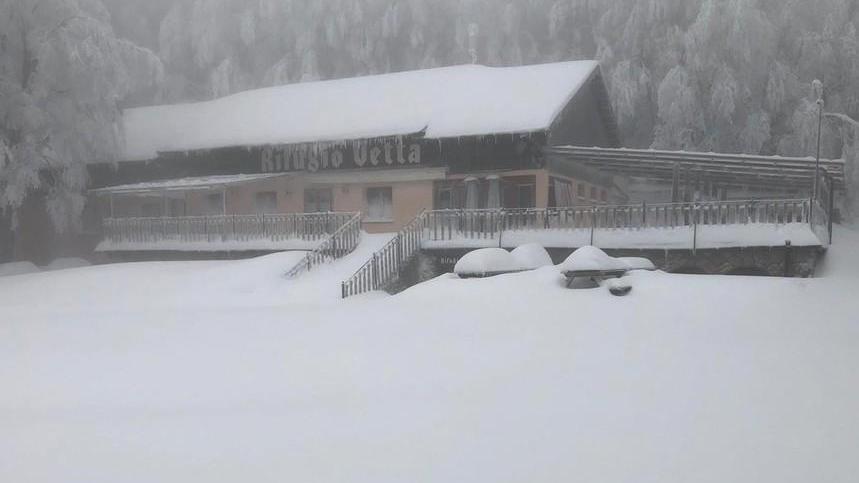 Nevicata da record sul monte Amiata, nel Mancianese chiusi tre passi sull’Elsa