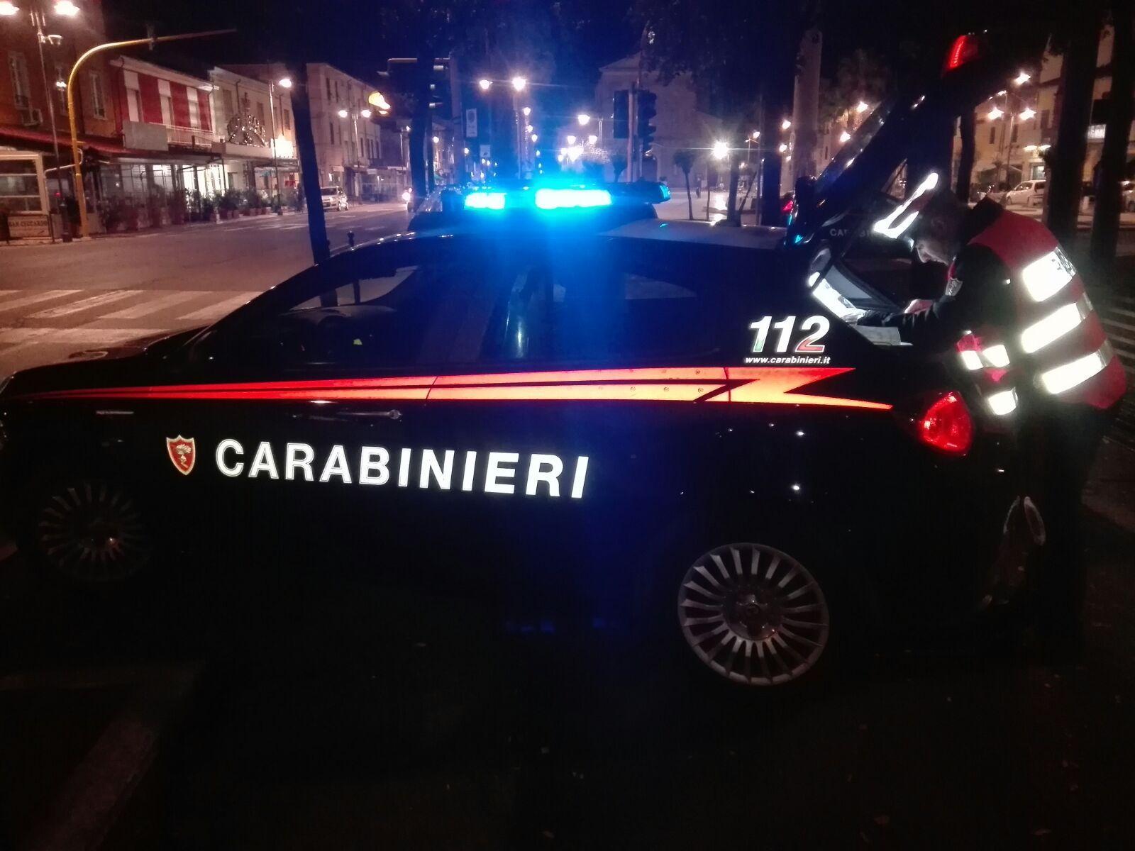 Ruba valigie e documenti in auto, condannato trentasettenne
