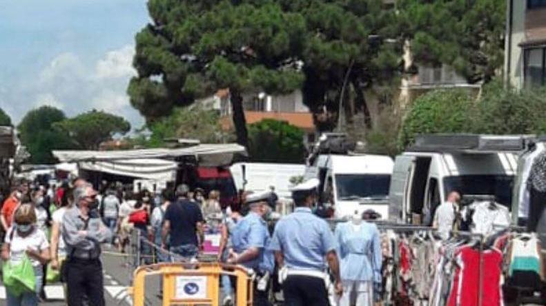 Il pasticcio dei mercati Ai venditori ambulanti concessioni incomplete