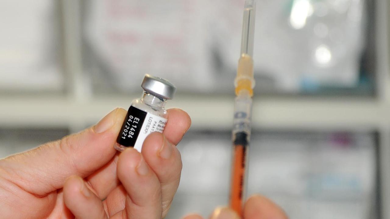 Toscana, record di vaccini nelle Rsa. L’Ars: così calerà la mortalità