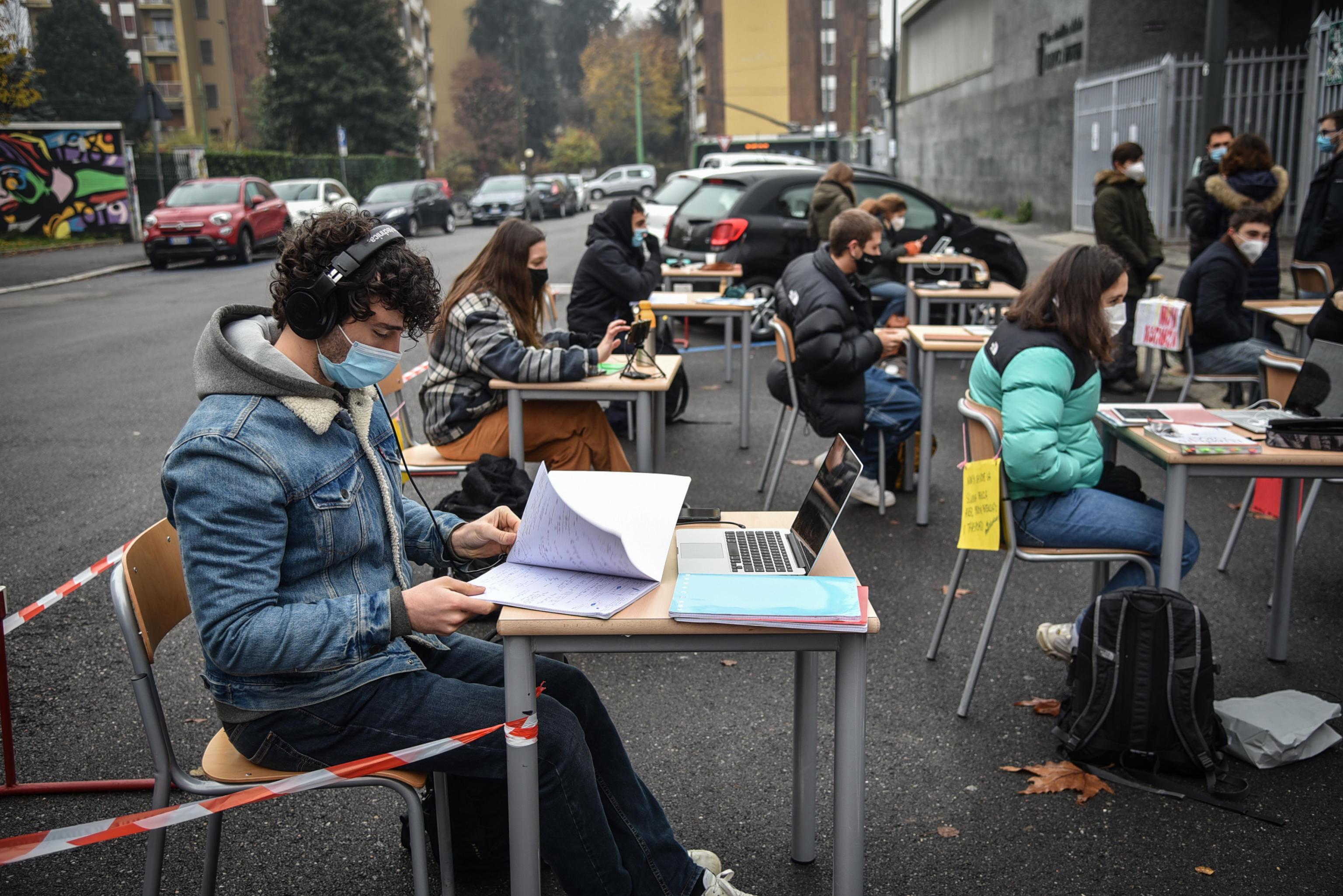 In Toscana la scuola riparte il 7 gennaio 