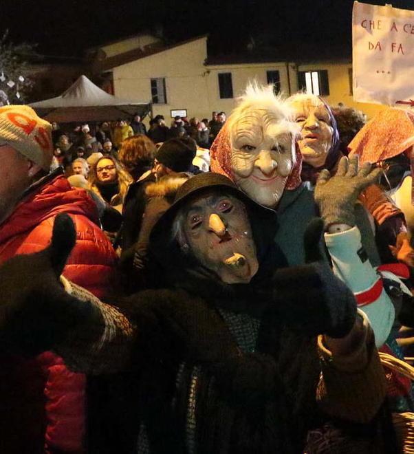 Divieto di assembramenti, saltà la Pefàna di Montignoso