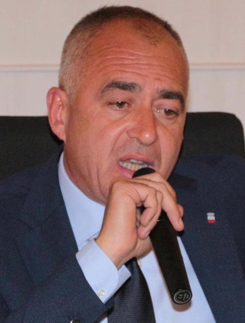 I sindacati a Coluccini «È stato lui a smantellare l’ufficio gare del Comune»
