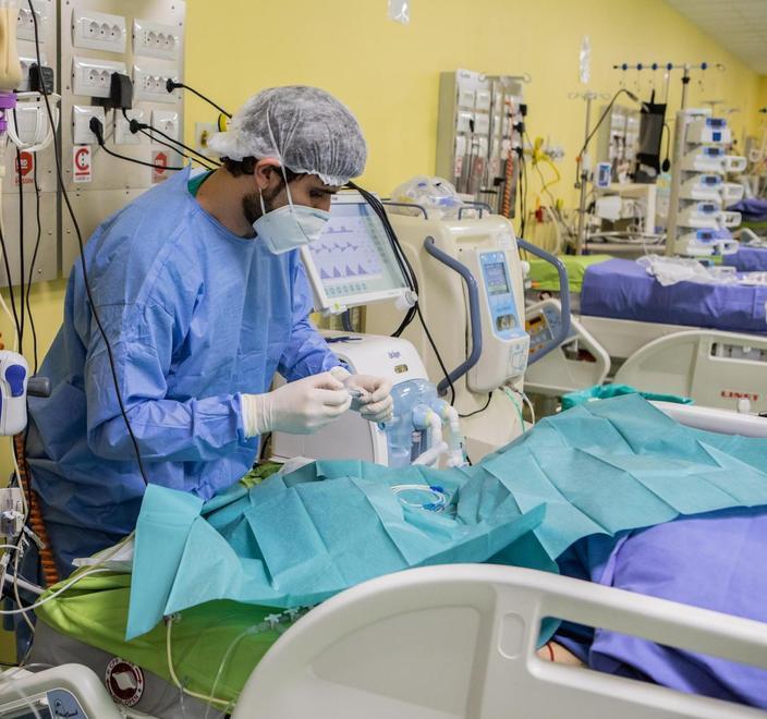 Cinque nuovi contagiati Si abbassa l’età dei positivi 