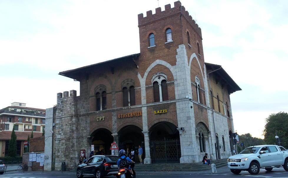 Un’occasione anche per sistemare la stazione del Trammino