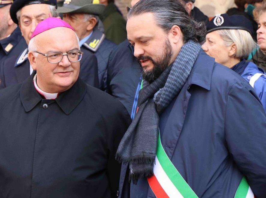 Case popolari, a Ferrara graduatoria “italiana”. Esulta Fabbri, scintille con il vescovo 