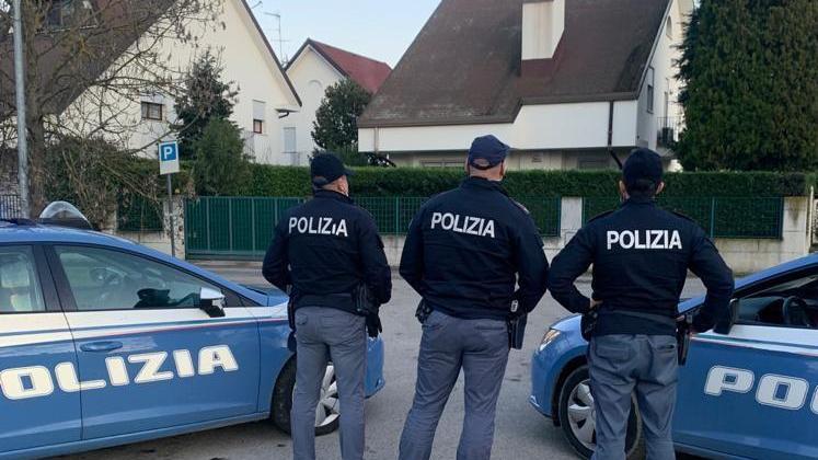 Rovigo, party in zona rossa per i 25 anni: due ferraresi nei guai
